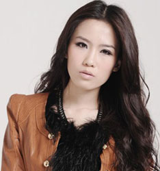 DM19     黃欣妍   175