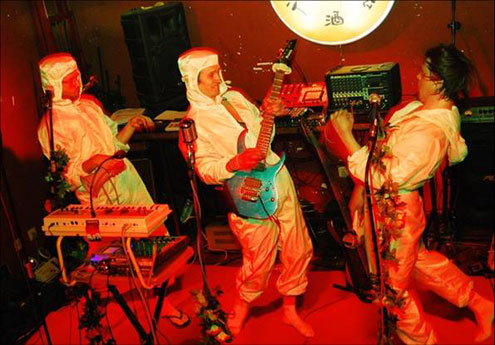 德國(guó)電子炫酷樂隊(duì) – 唱機(jī)隊(duì)